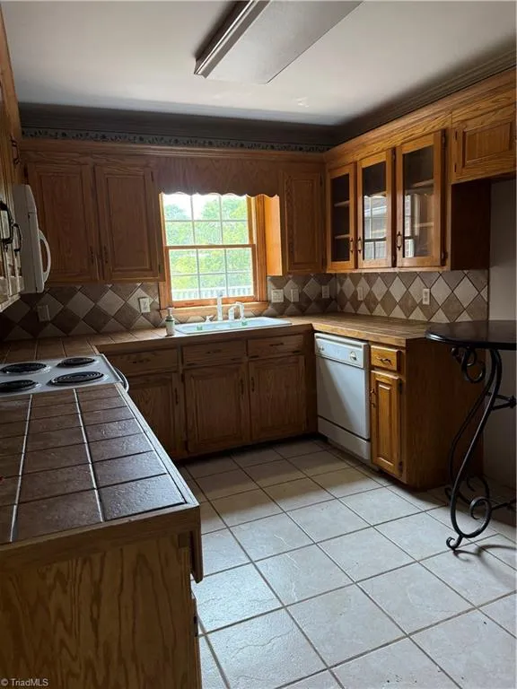 591 FOX ROAD Wilkesboro, NC 28697