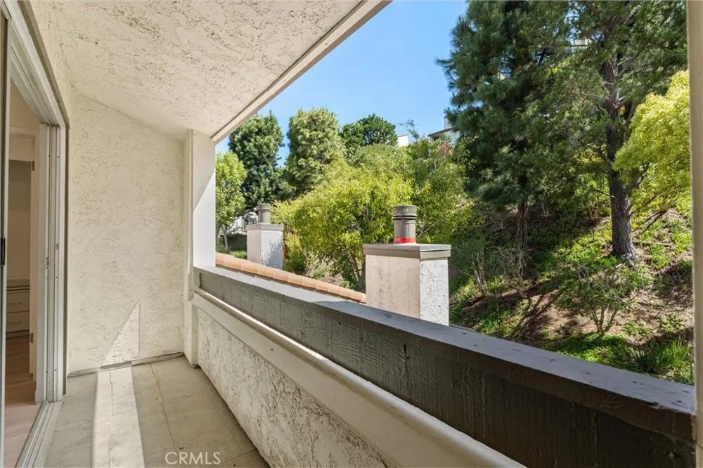 17109 Palisades Pacific Palisades, CA 90272
