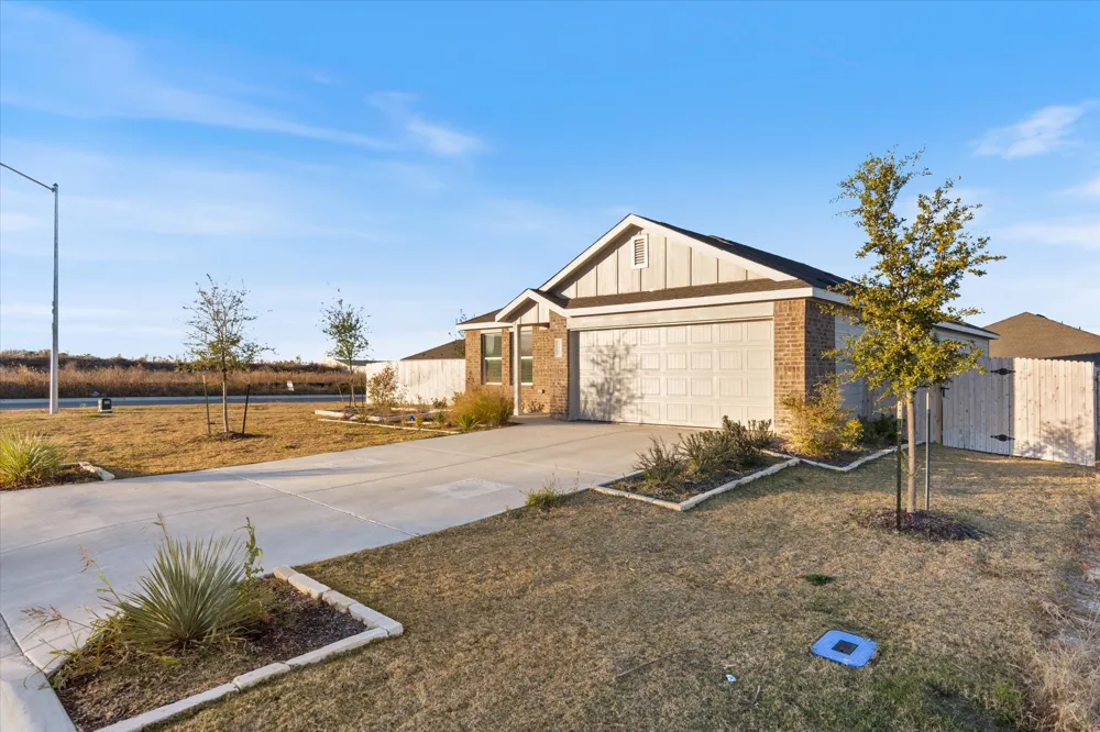 1200 Canyon Turn Drive Troy, TX 76579