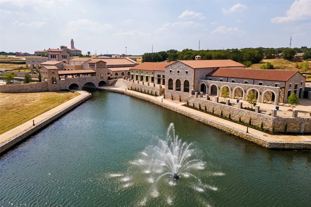 28 Castellon Drive Westlake, TX 76262