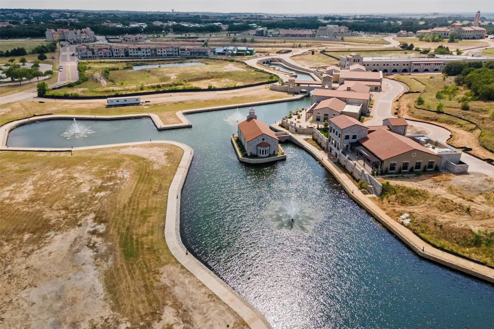 28 Castellon Drive Westlake, TX 76262