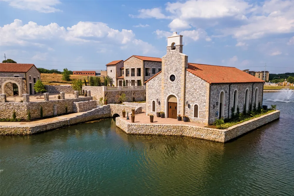 28 Castellon Drive Westlake, TX 76262