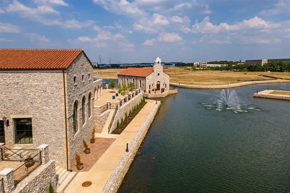 28 Castellon Drive Westlake, TX 76262
