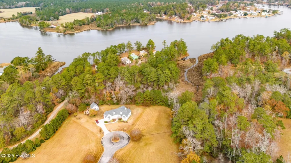 118 Elbert Lee Road Arapahoe, NC 28510