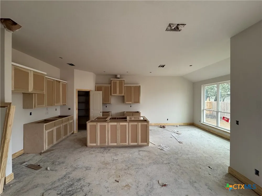 1301 Rylee Lane Salado, TX 76571