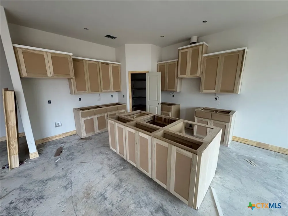 1301 Rylee Lane Salado, TX 76571