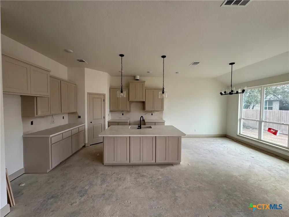 1301 Rylee Lane Salado, TX 76571