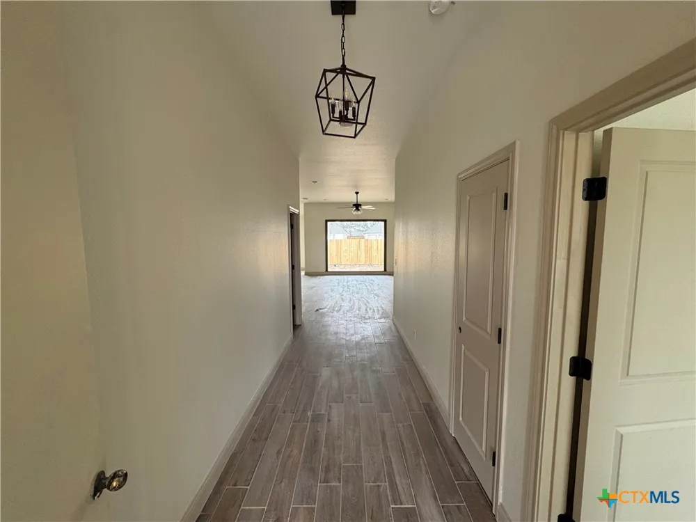 1301 Rylee Lane Salado, TX 76571