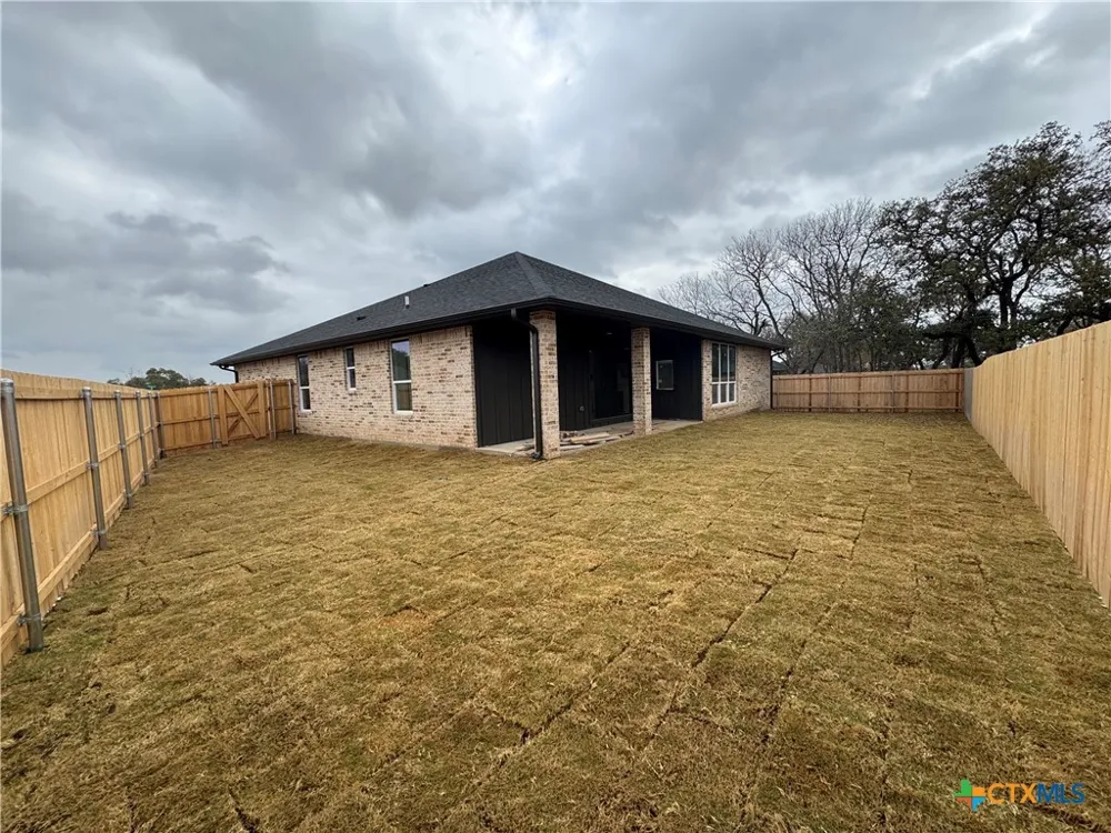 1301 Rylee Lane Salado, TX 76571