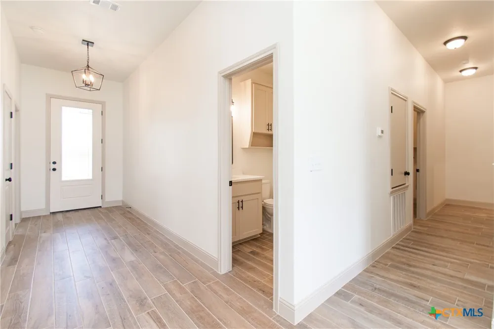 1301 Rylee Lane Salado, TX 76571
