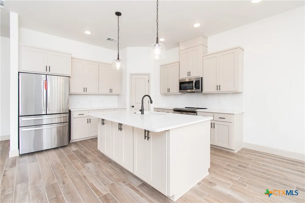 1301 Rylee Lane Salado, TX 76571