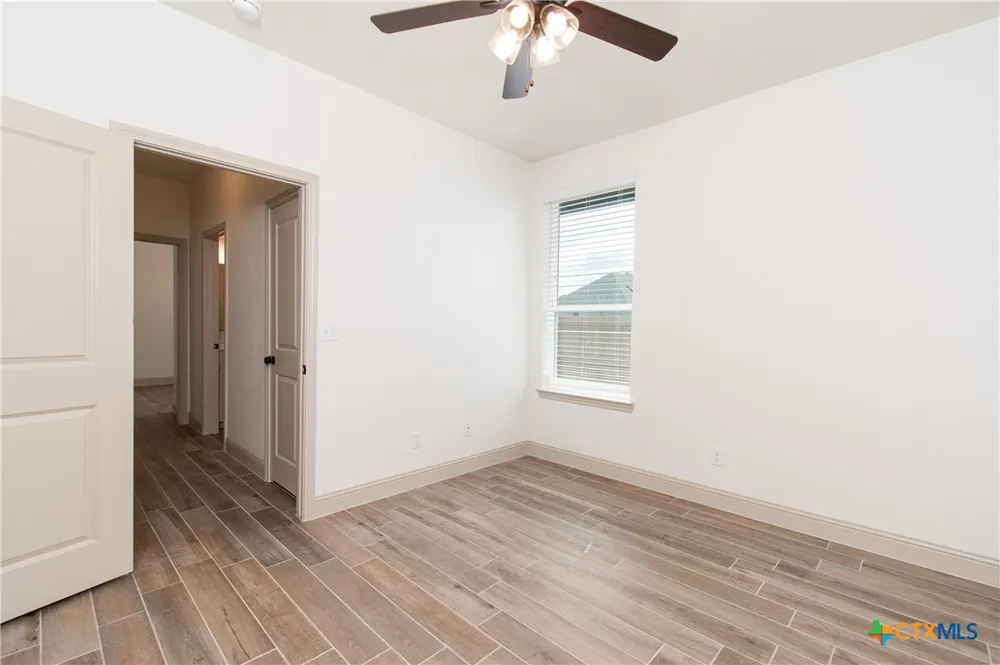 1301 Rylee Lane Salado, TX 76571