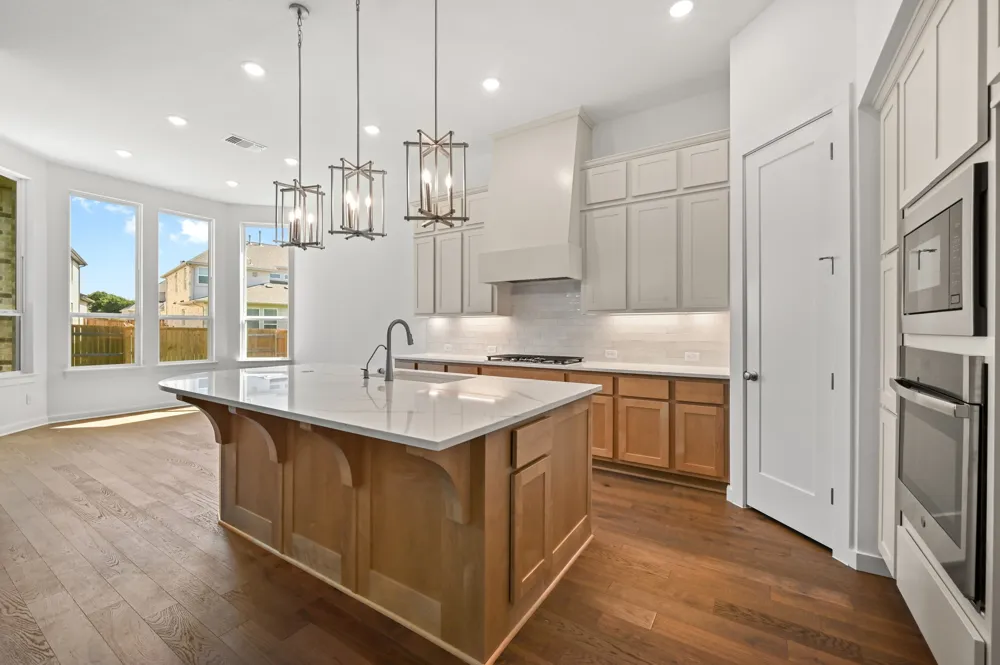 809 Jackson River Loop Kyle, TX 78640
