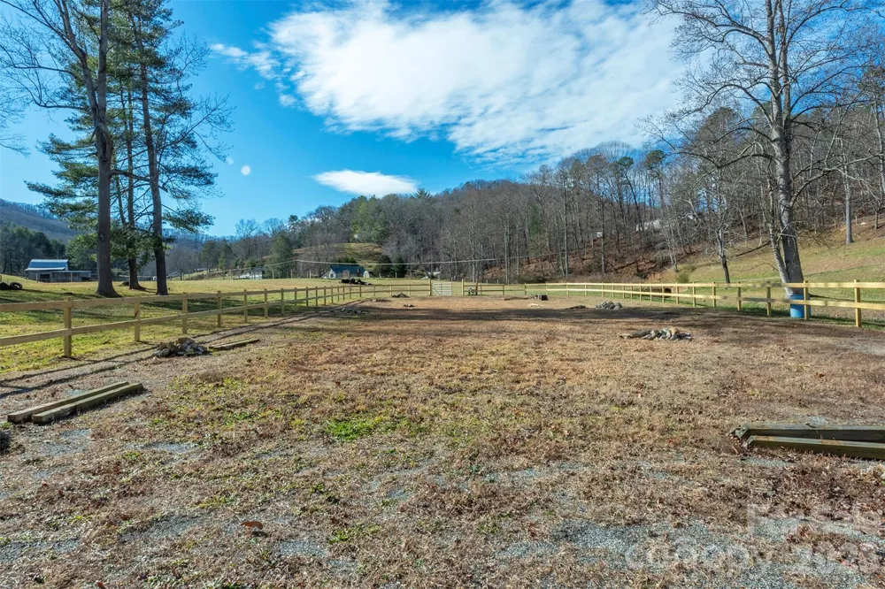 366 Dix Creek #2 Road Leicester, NC 28748