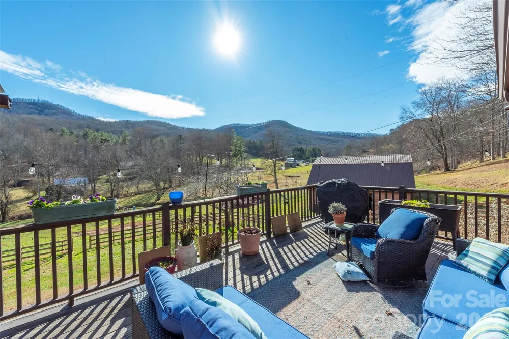 366 Dix Creek #2 Road Leicester, NC 28748