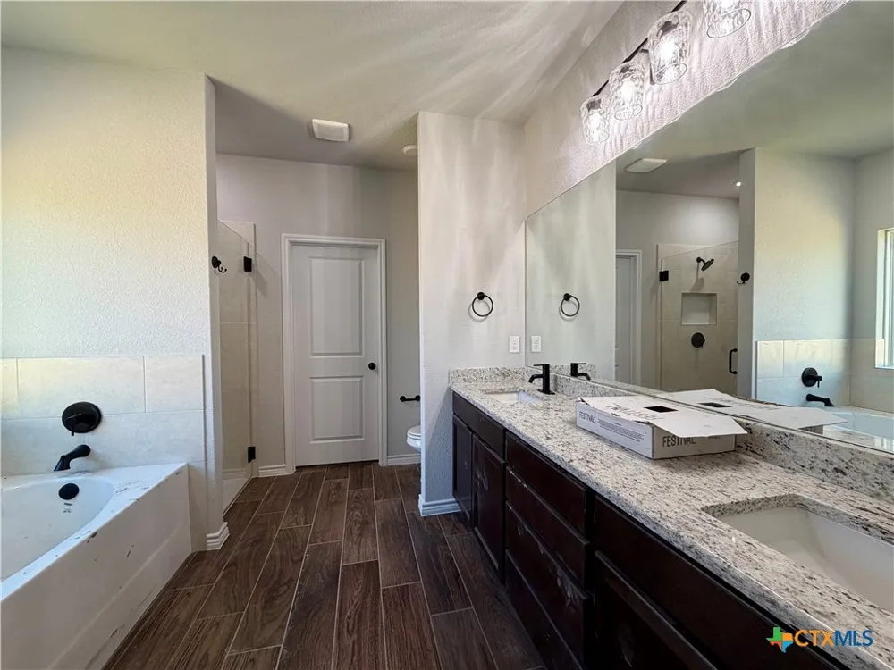 2559 Cedar Glen Drive Belton, TX 76513