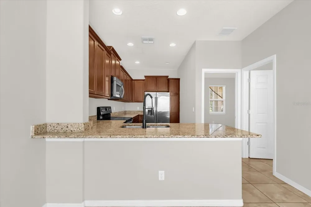 11932 LORENZA LANE Orlando, FL 32827