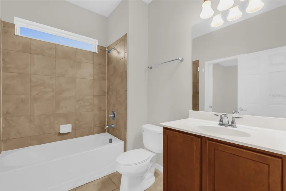 11932 LORENZA LANE Orlando, FL 32827