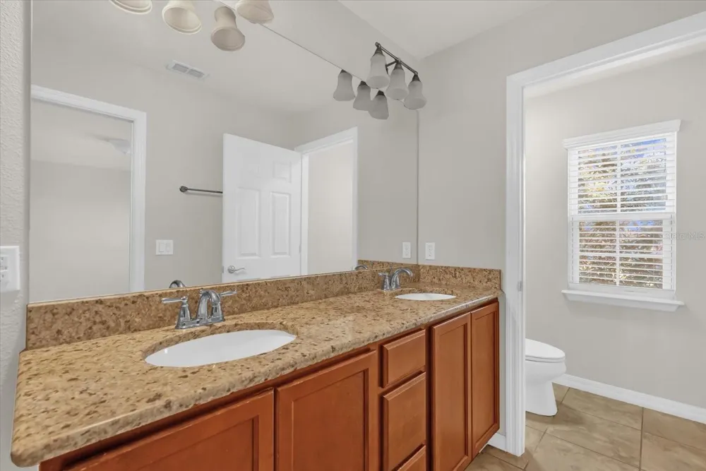 11932 LORENZA LANE Orlando, FL 32827