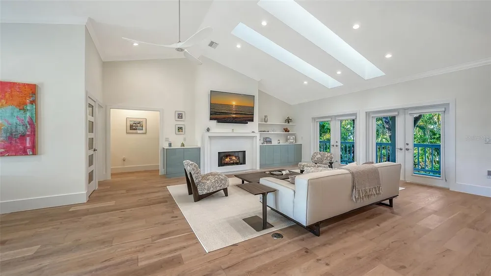 345 MADISON DRIVE Sarasota, FL 34236