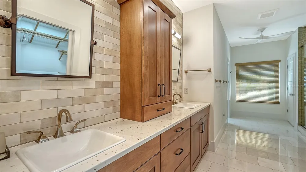 345 MADISON DRIVE Sarasota, FL 34236