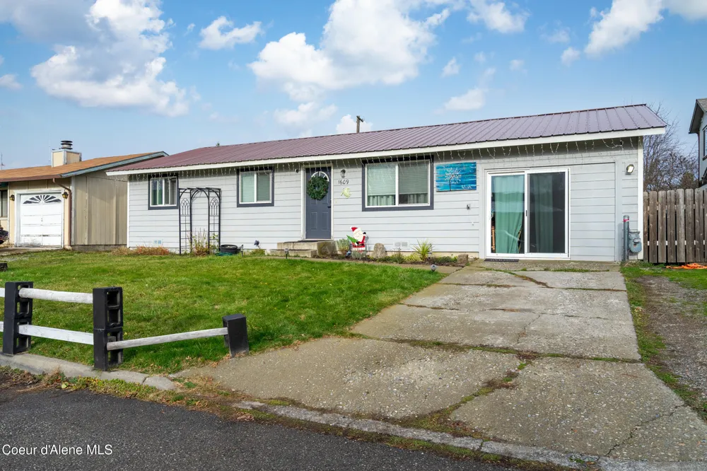 1609 E Park Lane Post Falls, ID 83854