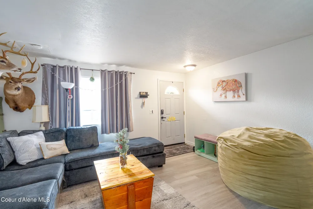 1609 E Park Lane Post Falls, ID 83854