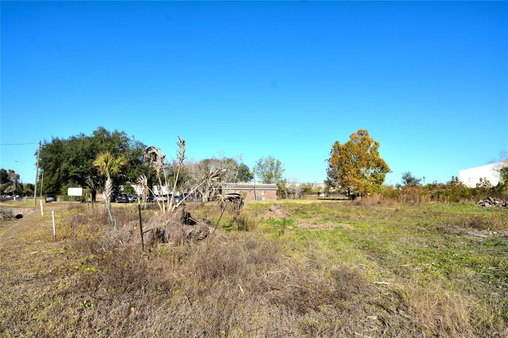 2423 Roy Road Pearland, TX 77581
