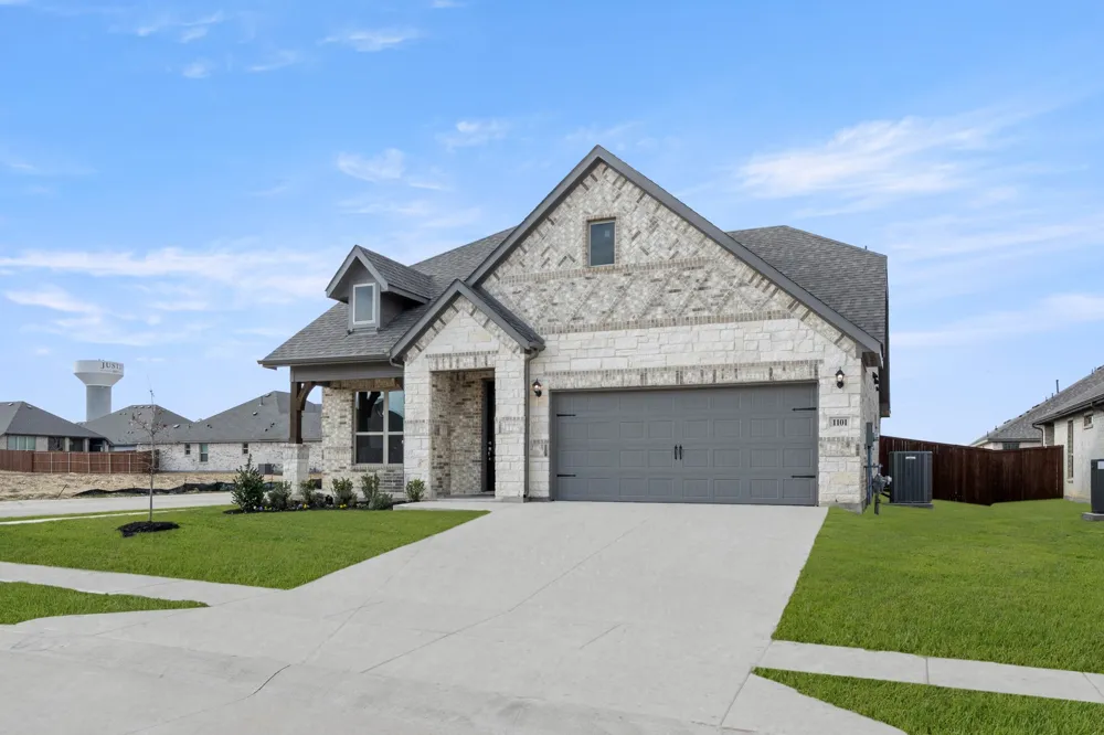 1101 Worthington Drive Justin, TX 76247