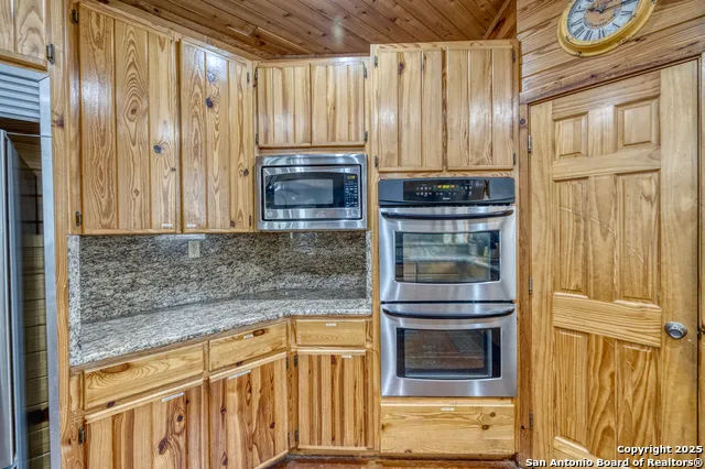 241 Mountain Laurel Concan, TX 78838