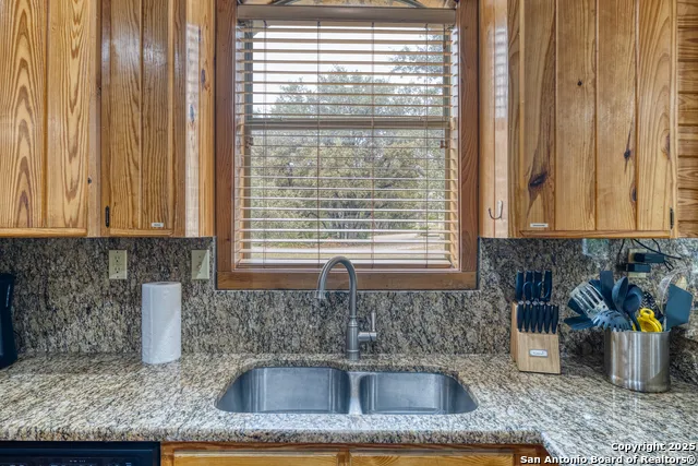 241 Mountain Laurel Concan, TX 78838
