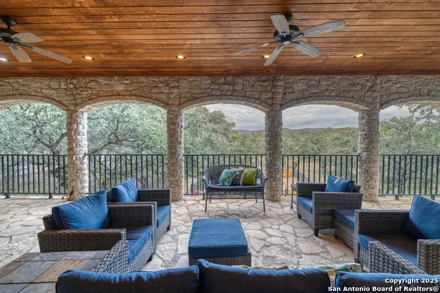 241 Mountain Laurel Concan, TX 78838