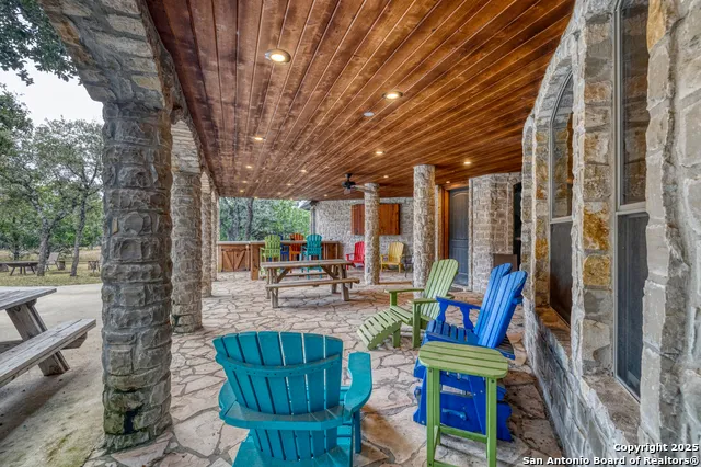 241 Mountain Laurel Concan, TX 78838