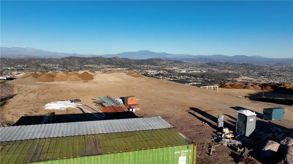 37553 Via Vista Grande Murrieta, CA 92562