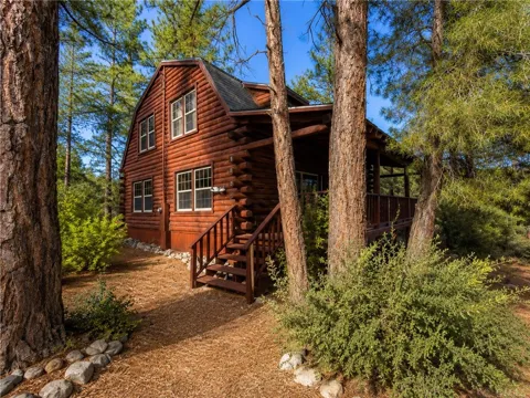 1901 Bernina Dr