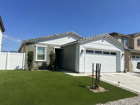 426 E Orchard Street