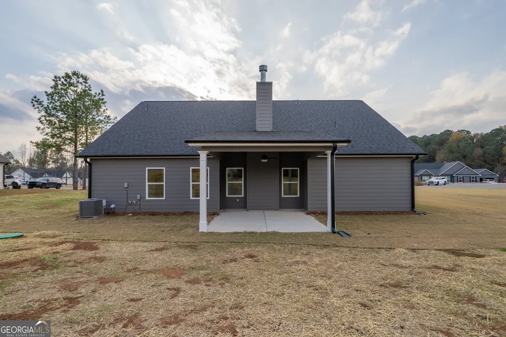 205 Squirrel RUN Good Hope, GA 30641