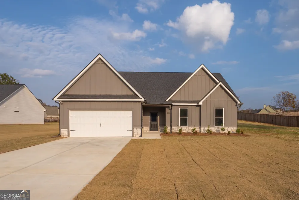 205 Squirrel RUN Good Hope, GA 30641