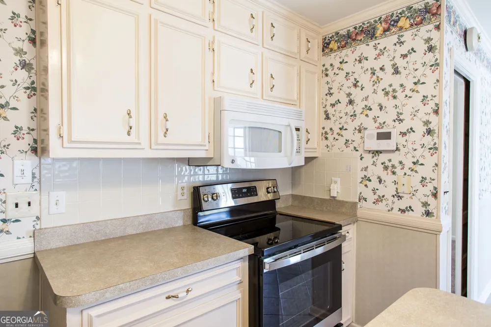 402 Preston ST Waycross, GA 31501