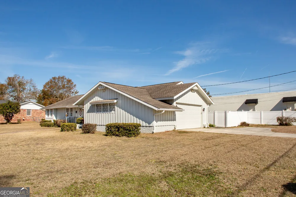402 Preston ST Waycross, GA 31501