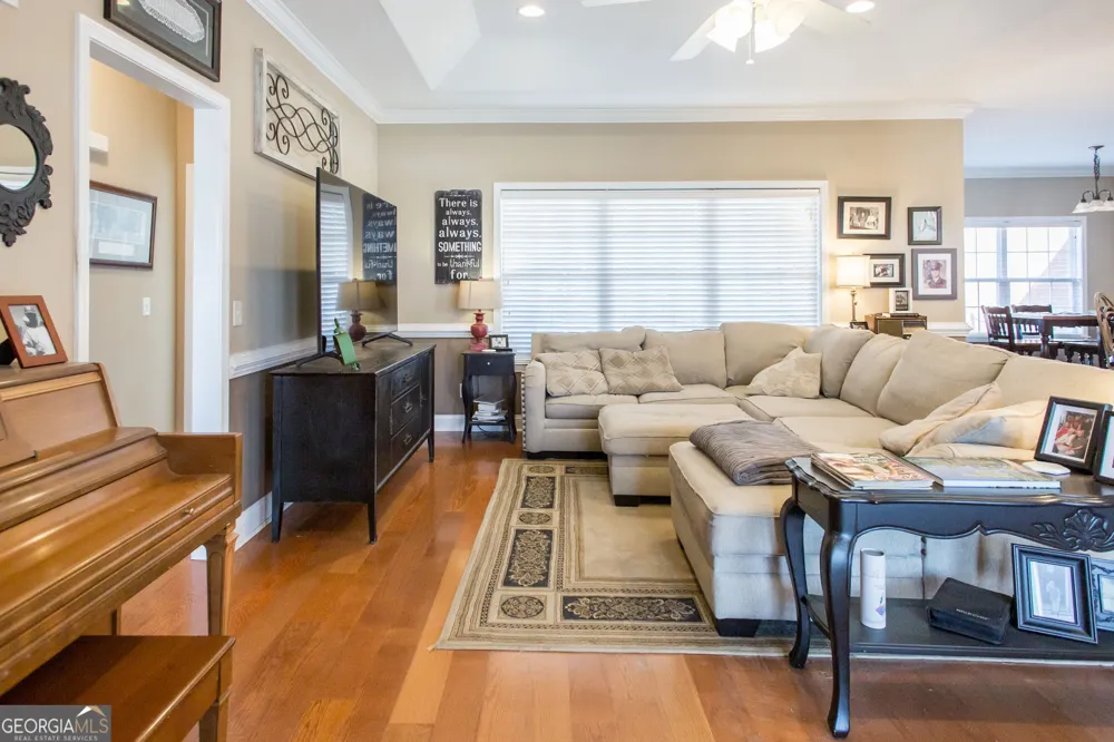851 Carriage LN Waycross, GA 31503