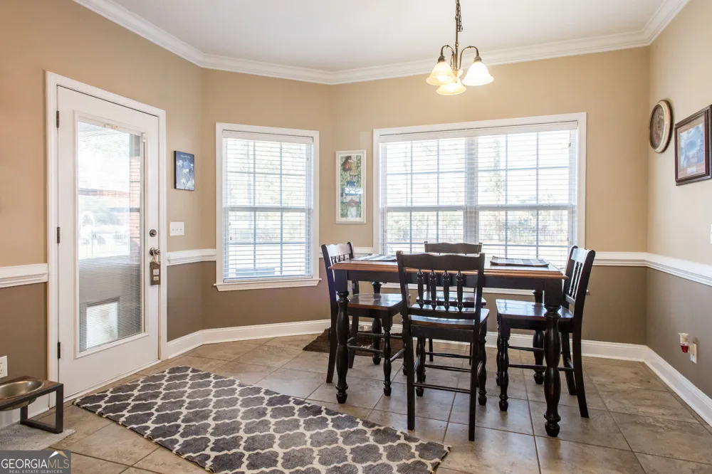 851 Carriage LN Waycross, GA 31503