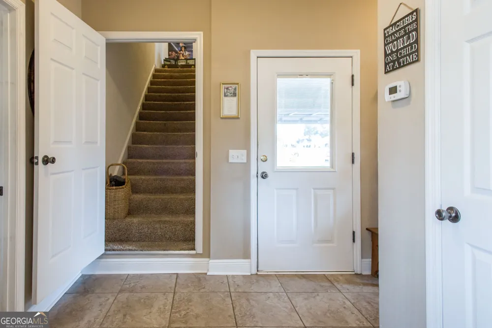 851 Carriage LN Waycross, GA 31503