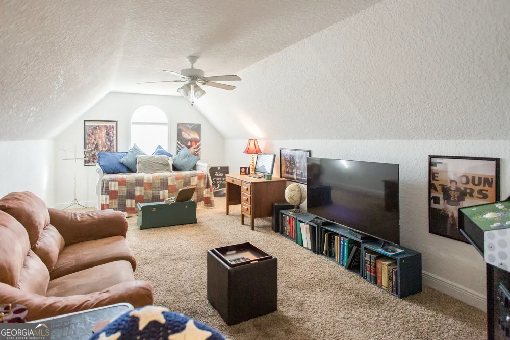 851 Carriage LN Waycross, GA 31503