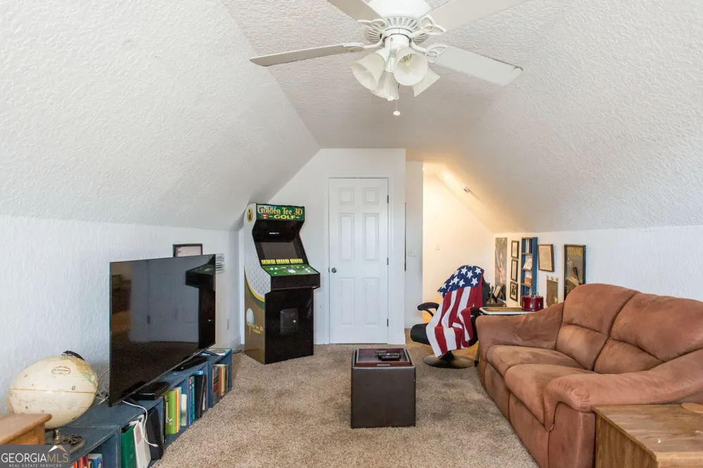 851 Carriage LN Waycross, GA 31503