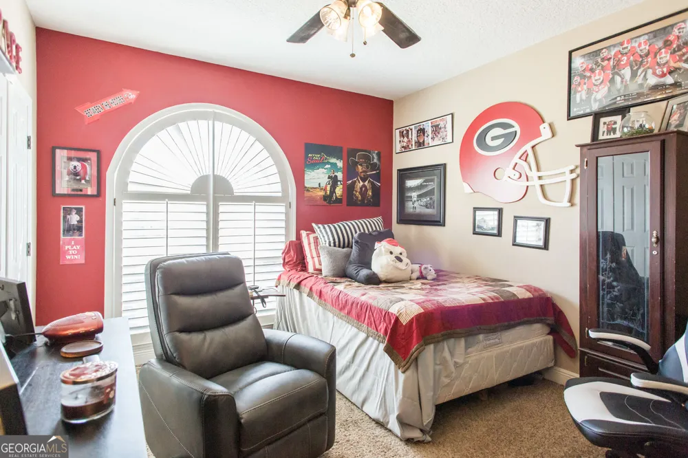 851 Carriage LN Waycross, GA 31503