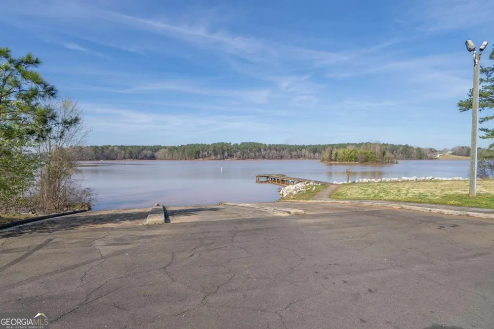 1020 Twin Rivers RD Greensboro, GA 30642