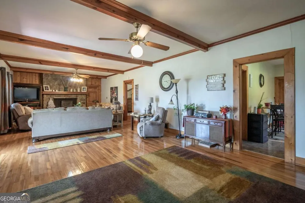 1020 Twin Rivers RD Greensboro, GA 30642