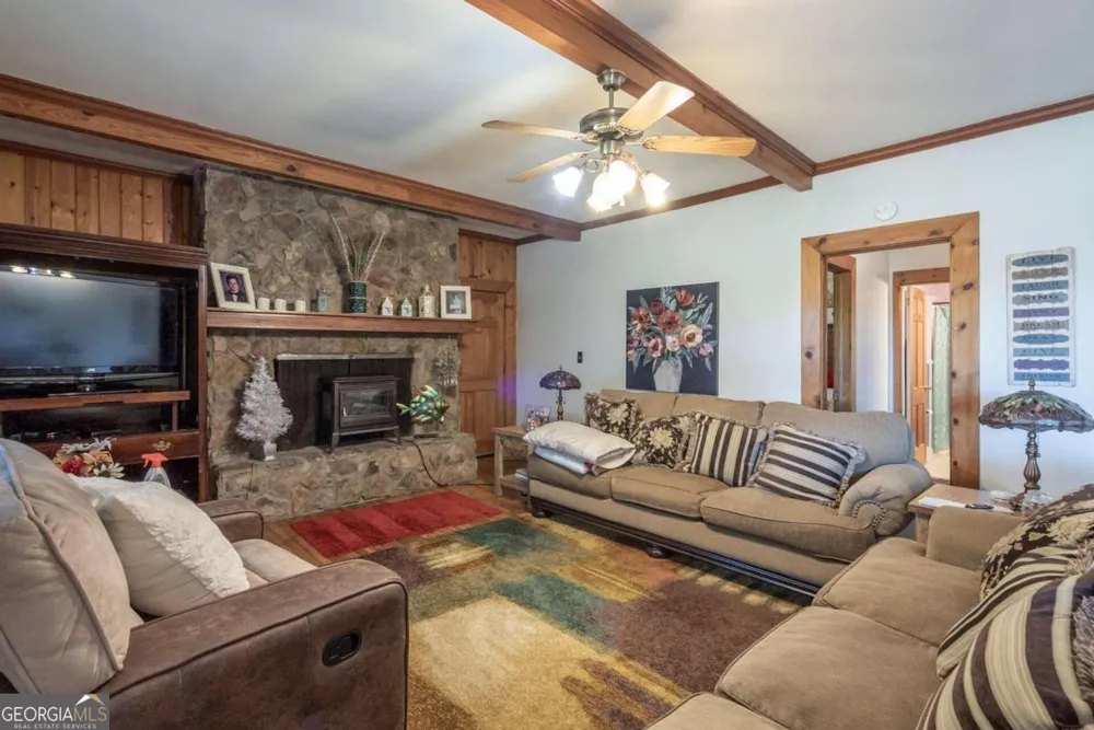 1020 Twin Rivers RD Greensboro, GA 30642