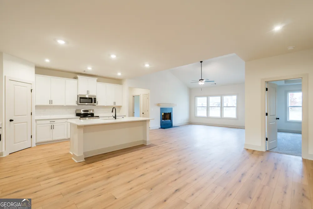 209 Squirrel RUN Good Hope, GA 30641